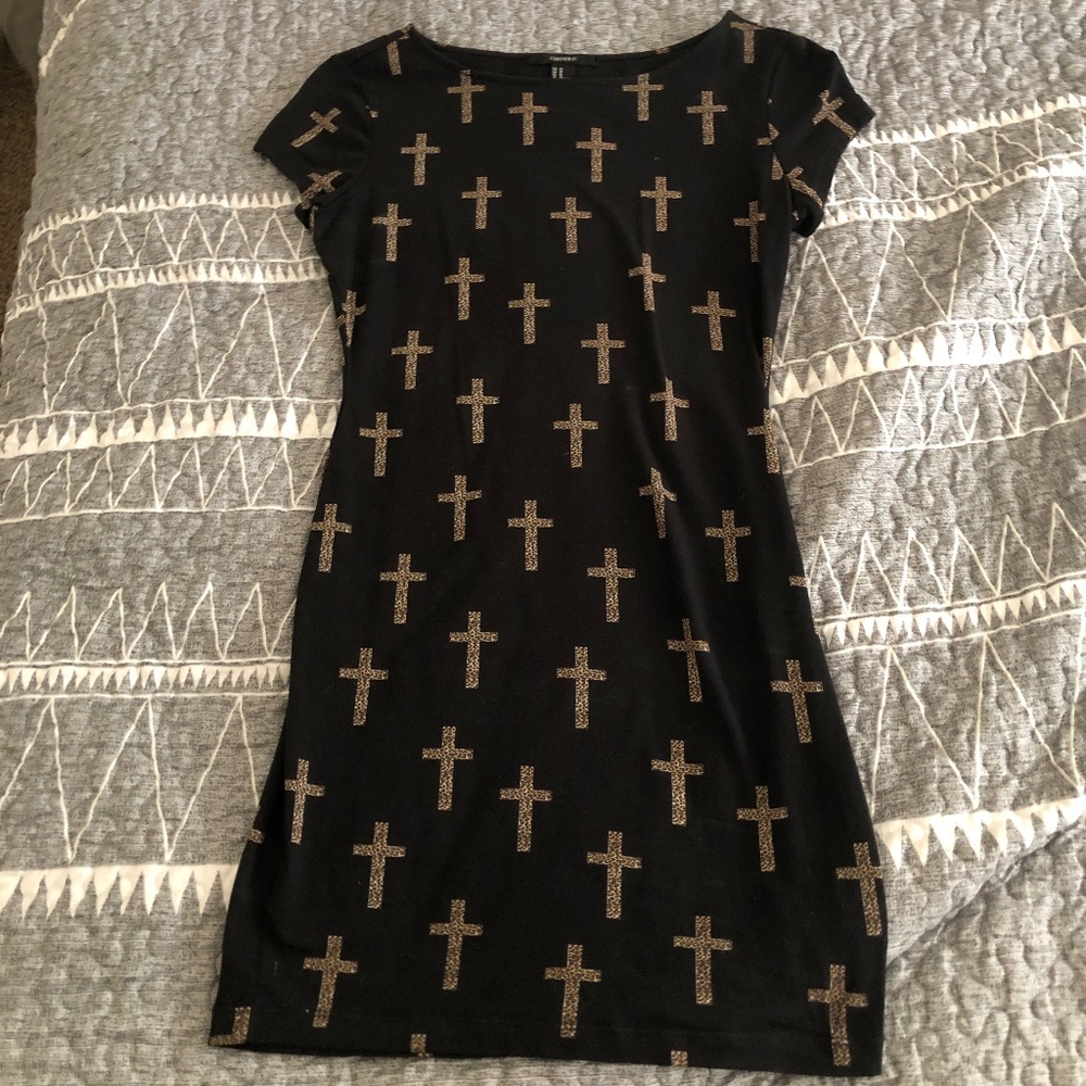 Forever 21 Black Fitted Dress Size Medium